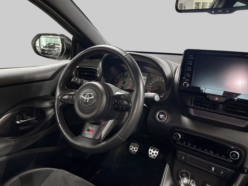 Toyota Yaris bild 12