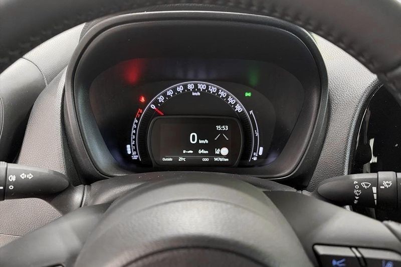 Toyota Aygo X bild 10