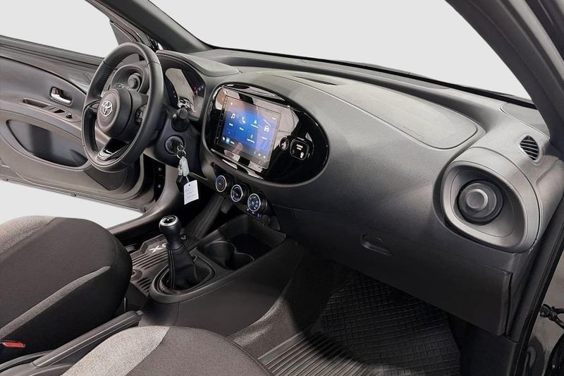 Toyota Aygo X bild 7
