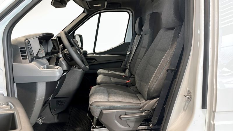 Nissan Interstar bild 5