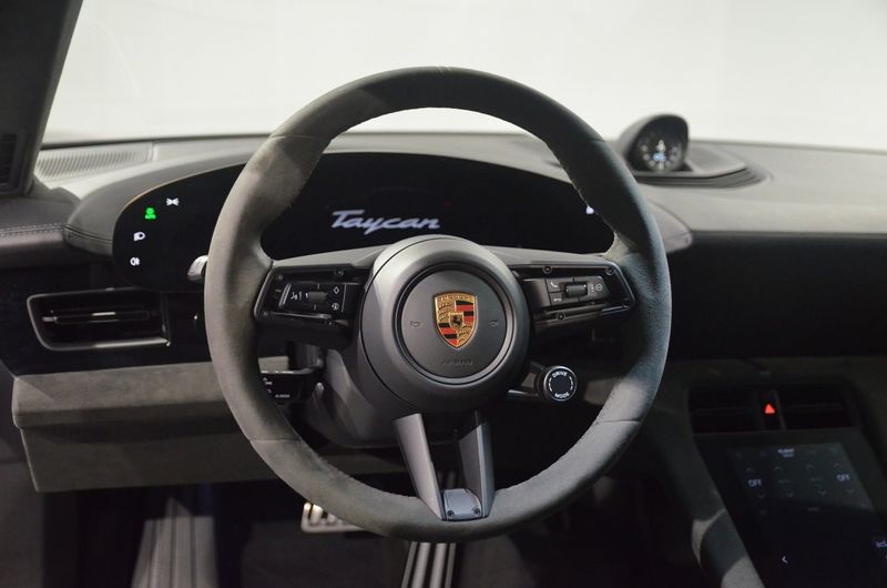 Porsche Taycan bild 16