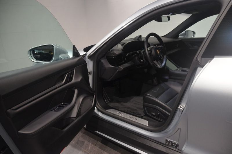 Porsche Taycan bild 9