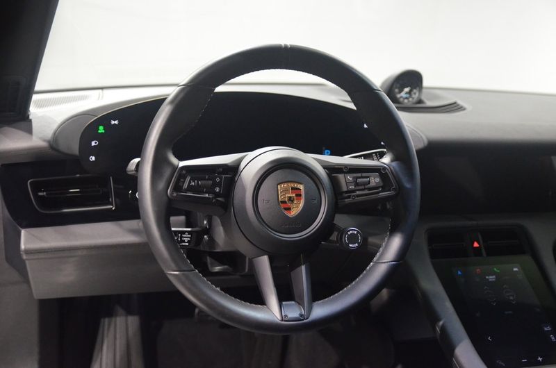 Porsche Taycan bild 16