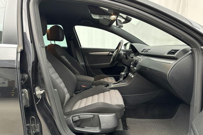 Volkswagen Passat bild 7
