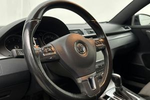 Volkswagen Passat bild 14