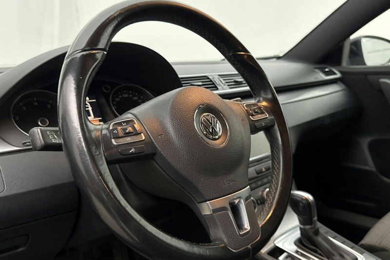 Volkswagen Passat bild 14