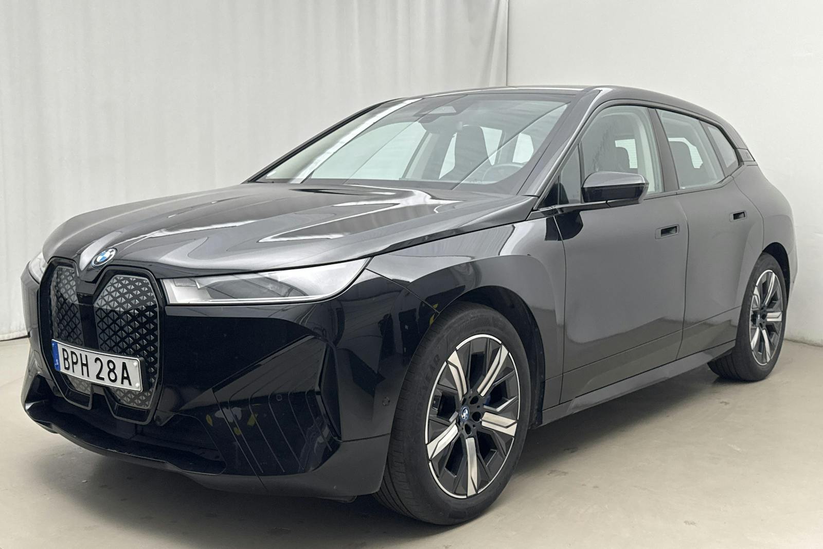 BMW iX