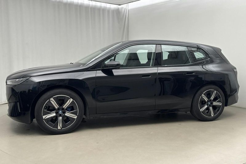 BMW iX bild 2