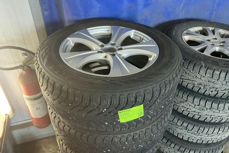 Mercedes GLC300 bild 19