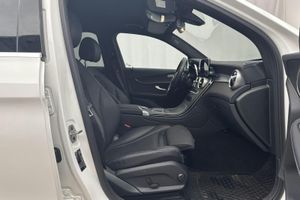 Mercedes GLC300 bild 7