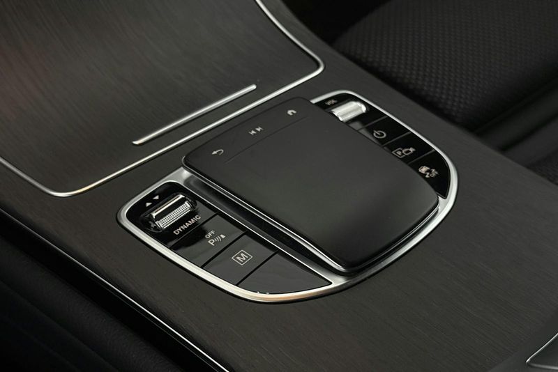 Mercedes GLC300 bild 15
