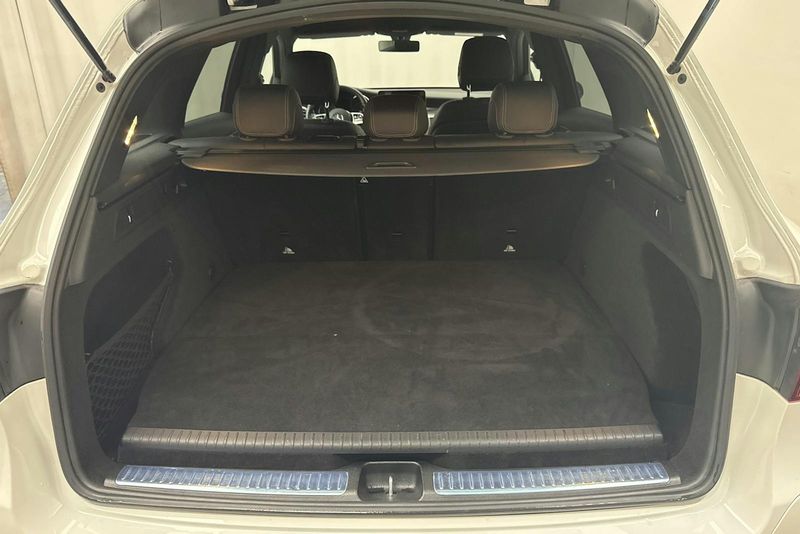 Mercedes GLC300 bild 9