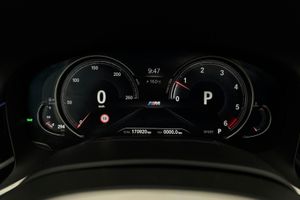 BMW 750 bild 10