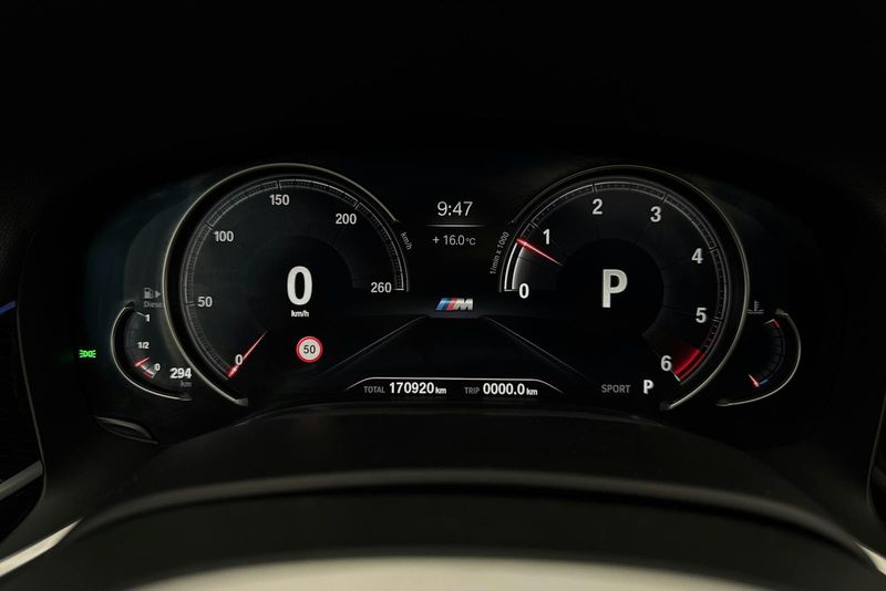BMW 750 bild 10