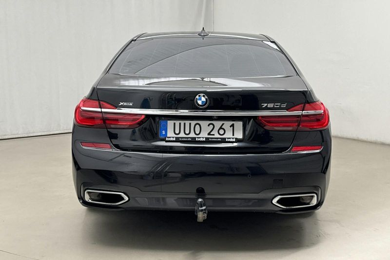 BMW 750 bild 5