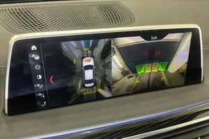 BMW 750 bild 12