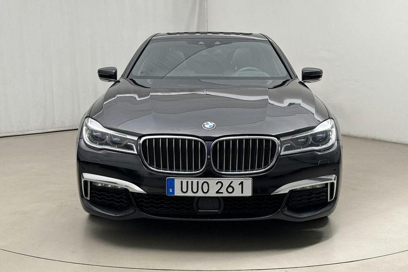 BMW 750 bild 4