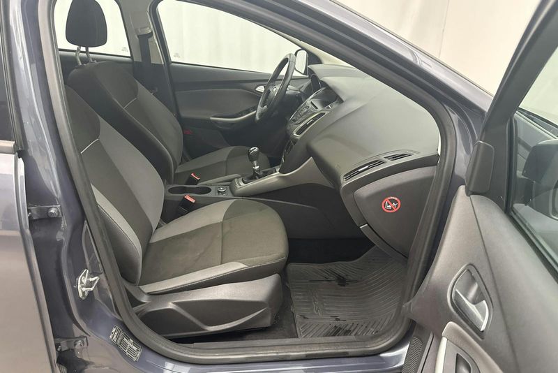 Ford Focus bild 7