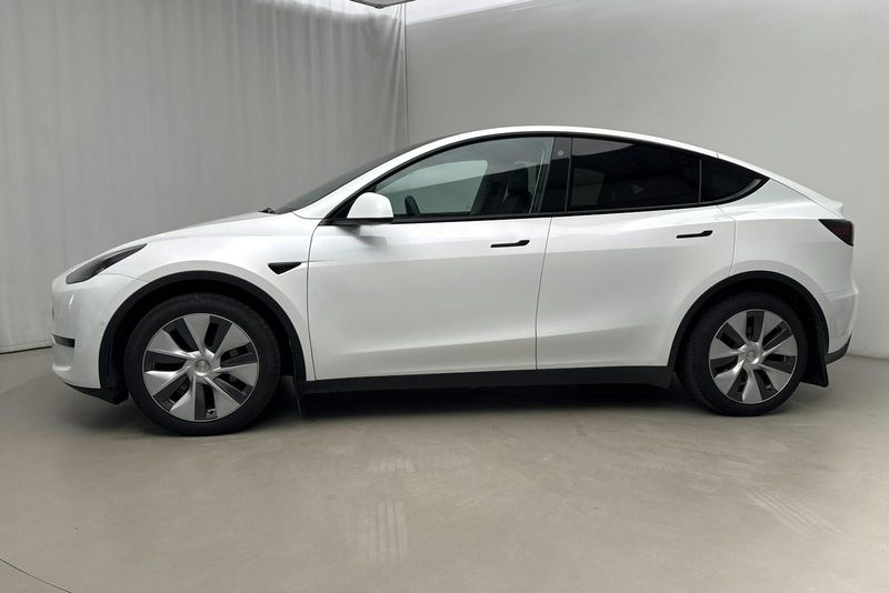 Tesla Model Y bild 2