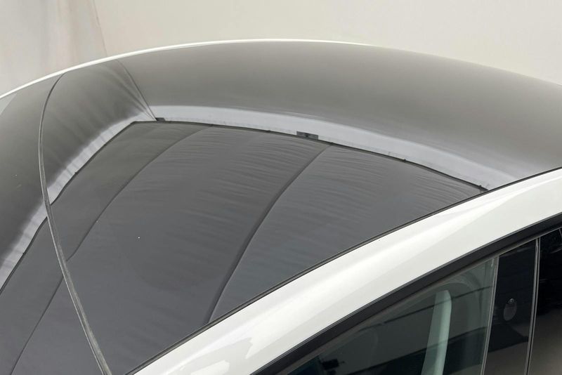 Tesla Model Y bild 20