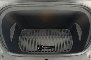 Tesla Model Y bild 24
