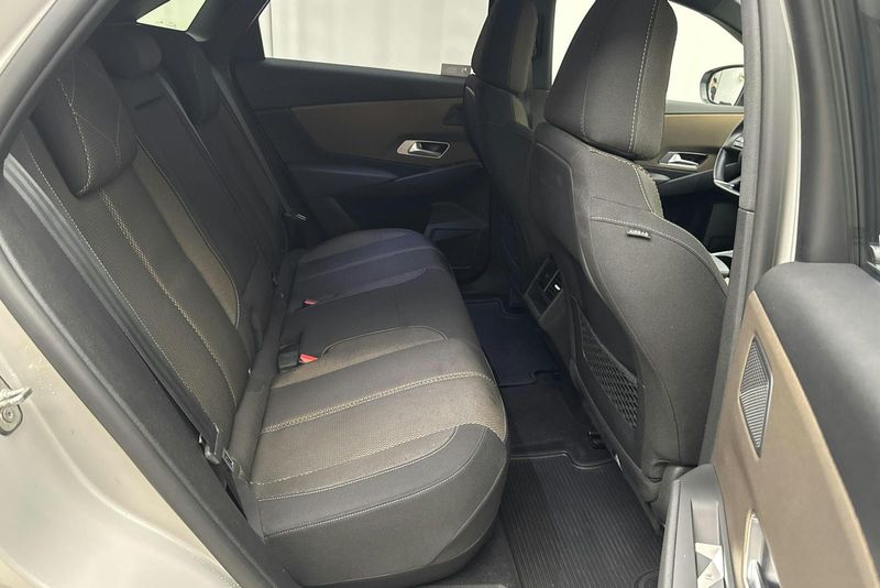 DS 7 Crossback bild 8