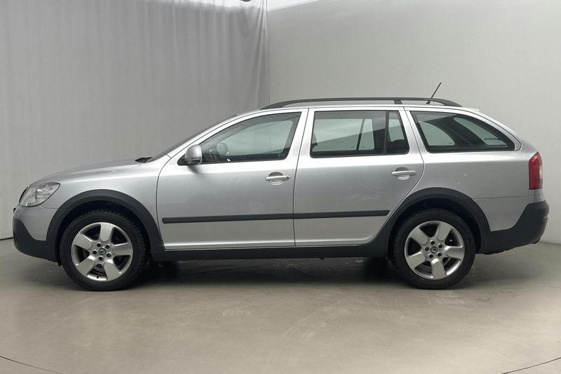 Skoda Octavia bild 2