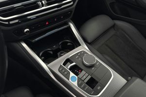BMW i4 bild 16