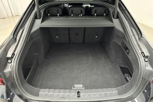 BMW i4 bild 9