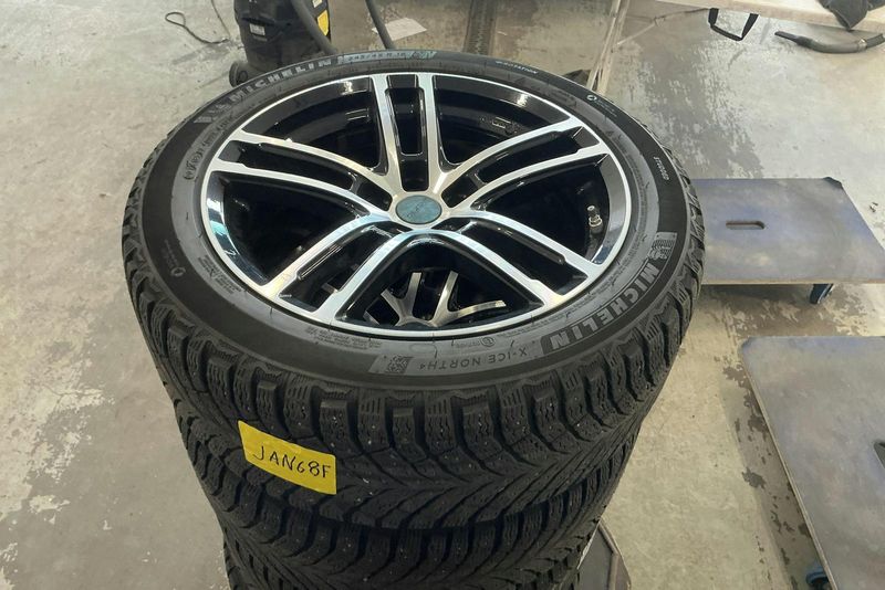 BMW i4 bild 19