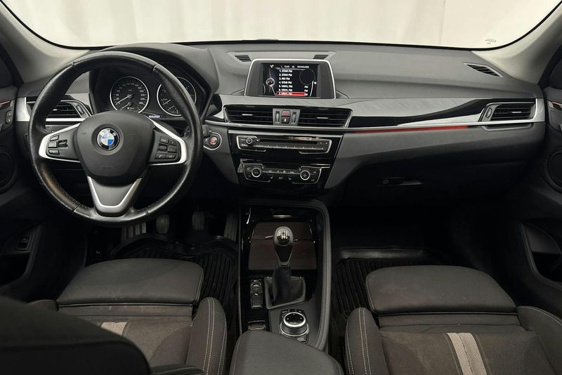 BMW X1 bild 6