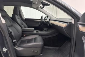 Tesla Model Y bild 7