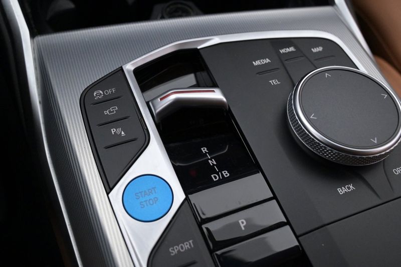 BMW i4 bild 23