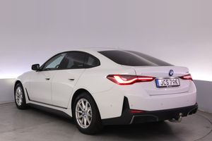 BMW i4 bild 4