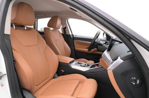 BMW i4 bild 13