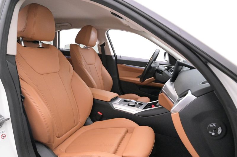 BMW i4 bild 13