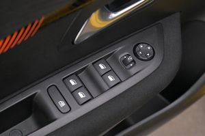 Peugeot e-208 bild 12