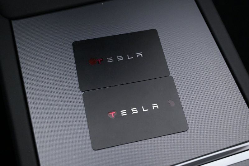 Tesla Model 3 bild 22