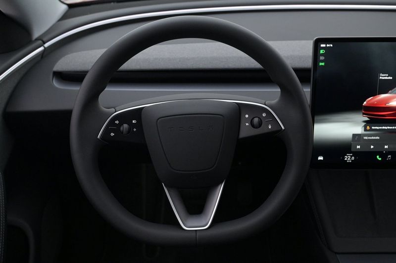 Tesla Model 3 bild 7