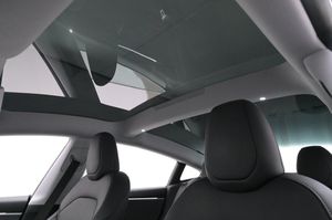 Tesla Model 3 bild 23