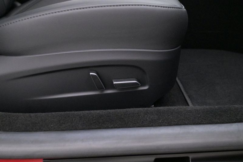 Tesla Model 3 bild 12