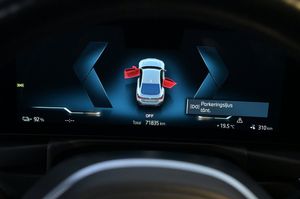 BMW i4 bild 8
