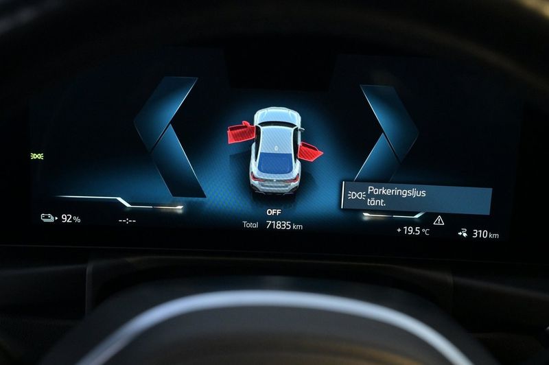 BMW i4 bild 8