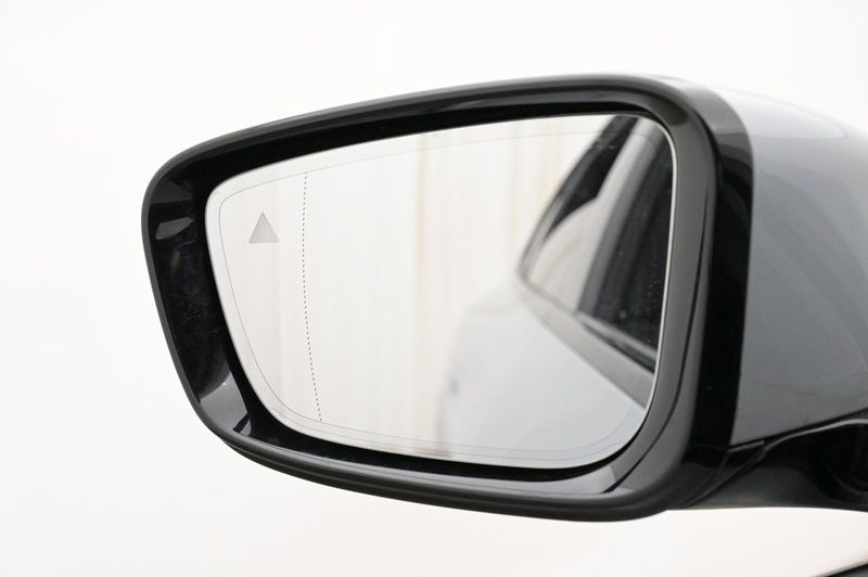 BMW i4 bild 23