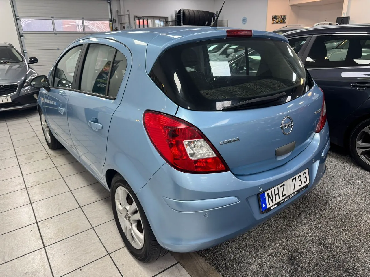 Vehicle image 2