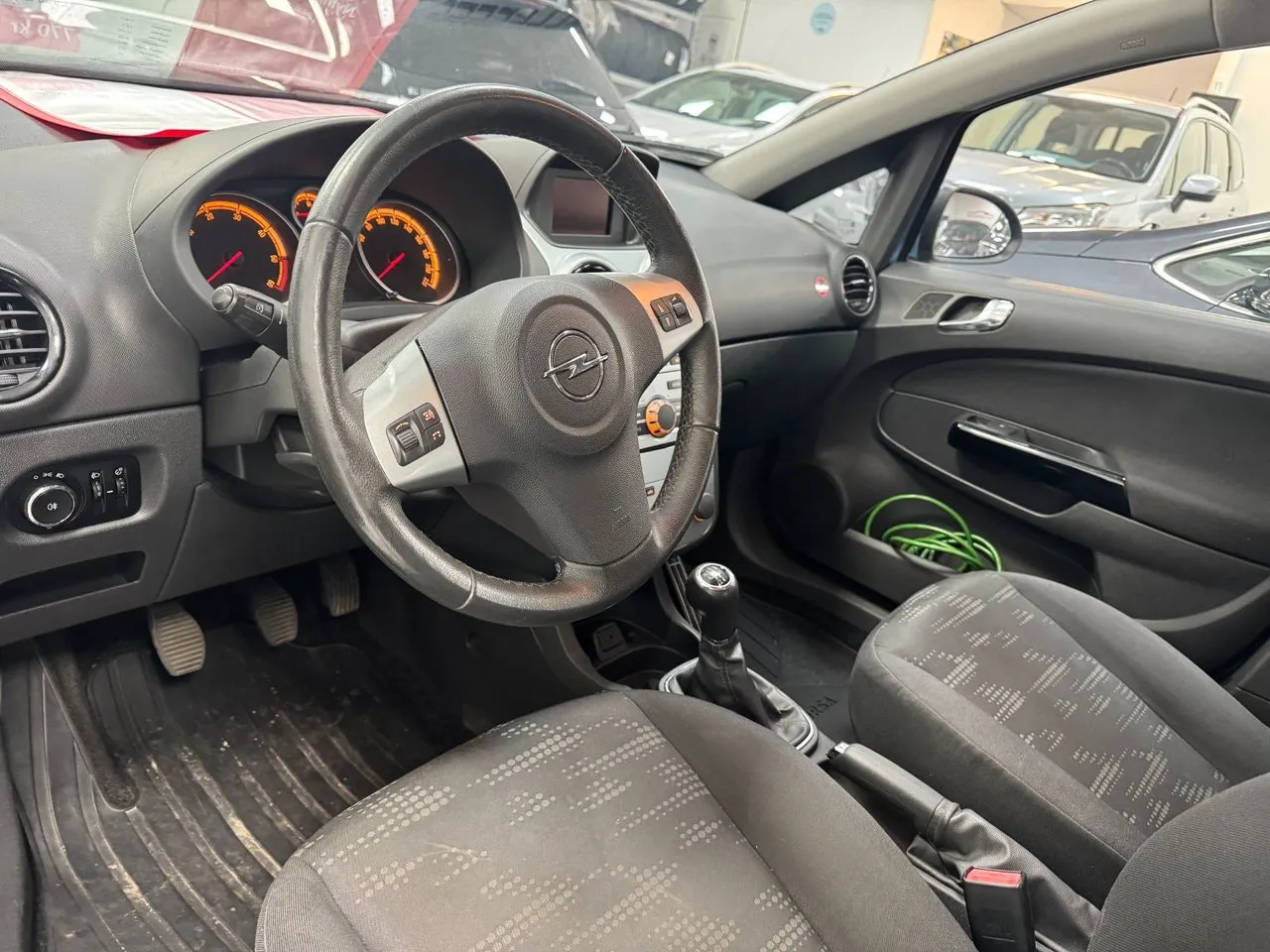 Vehicle image 5