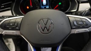Volkswagen Passat bild 18