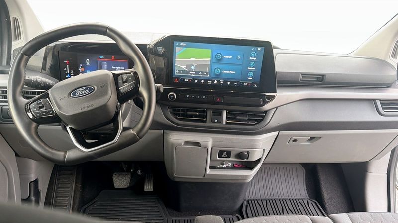 Ford Tourneo Custom bild 4