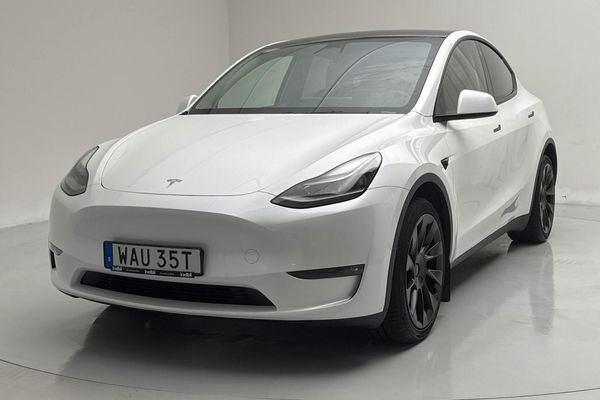 Tesla Model Y Long Range Dual Motor AWD - 2023