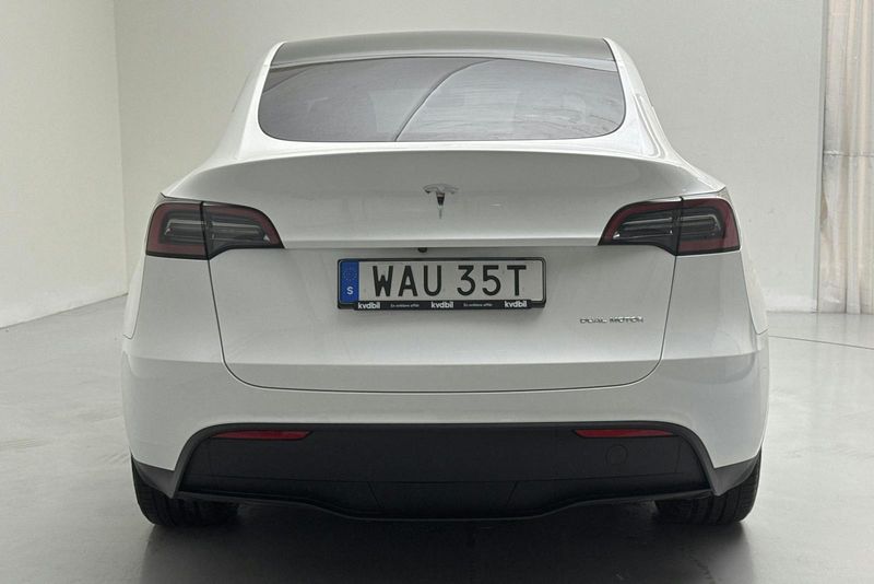 Tesla Model Y bild 5